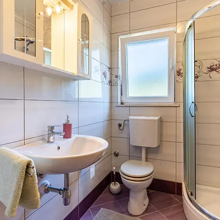 Apartmani Cres דירה