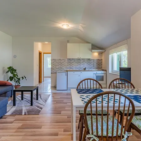 Apartmani Cres * קרס