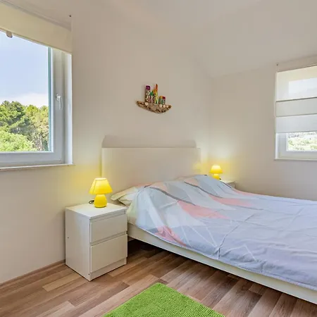 Apartmani Cres דירה *