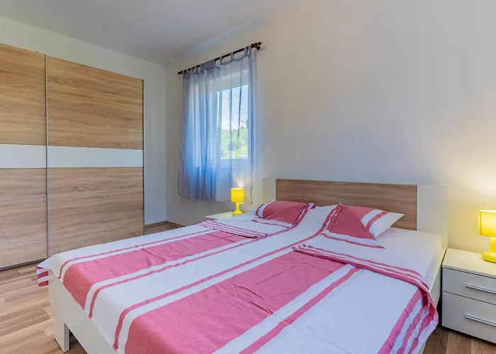 Apartmani Cres *