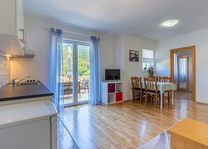Apartmani Cres