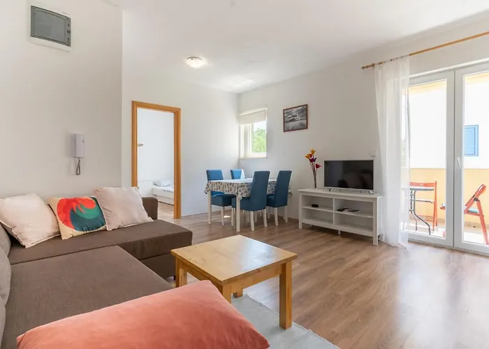 Apartmani Cres