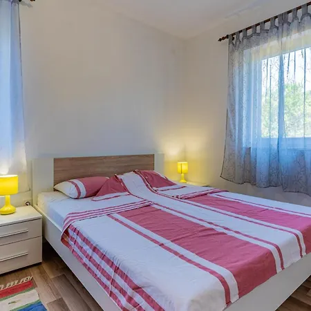 Apartmani Cres
