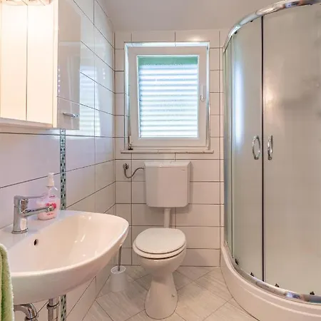 Apartmani Cres *
