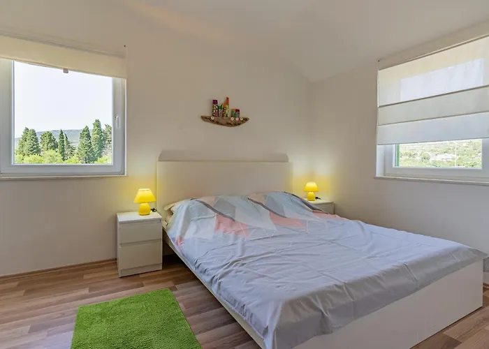 Apartmani Cres *